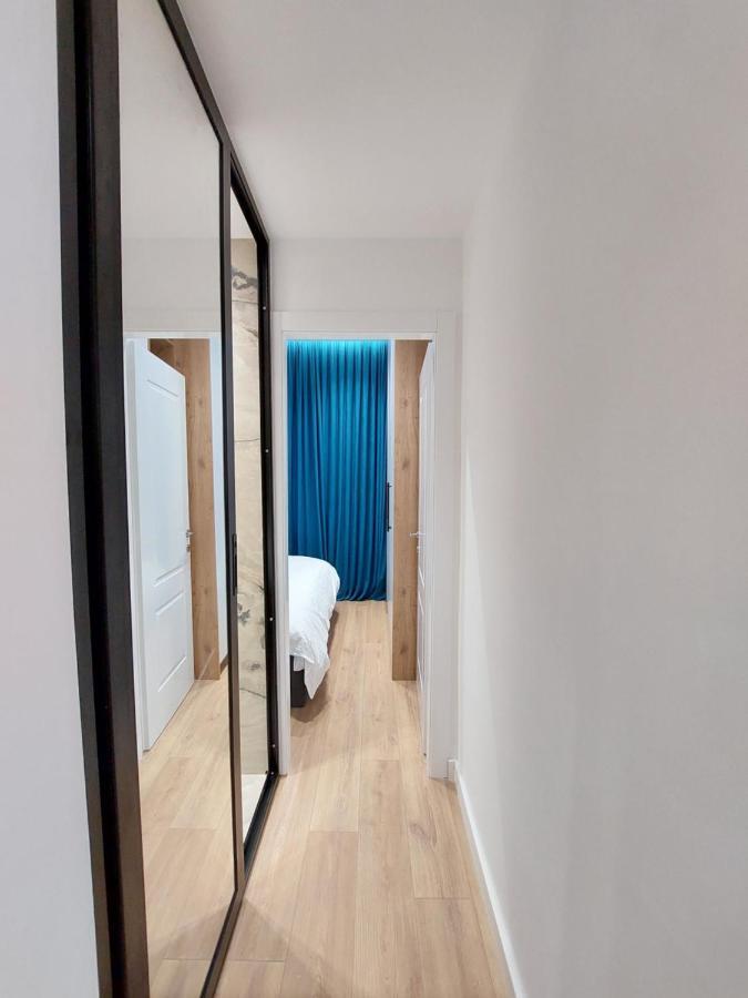 Luxury Apartments Blloku Tirana Exterior photo
