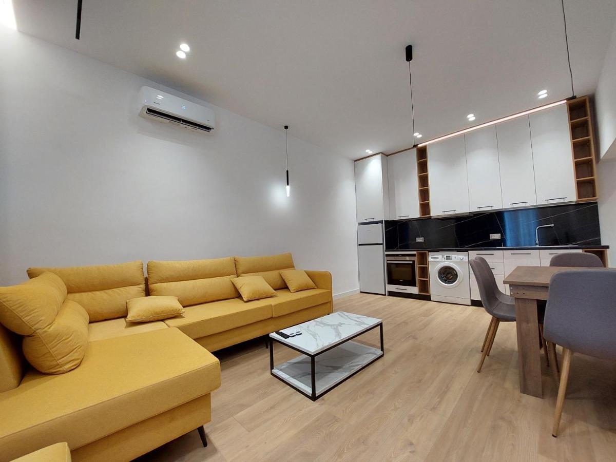 Luxury Apartments Blloku Tirana Exterior photo