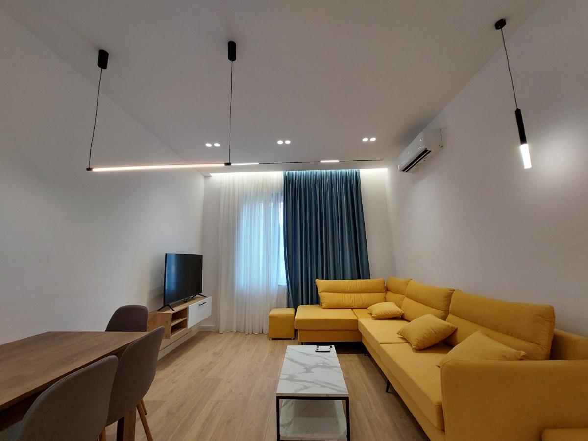 Luxury Apartments Blloku Tirana Exterior photo